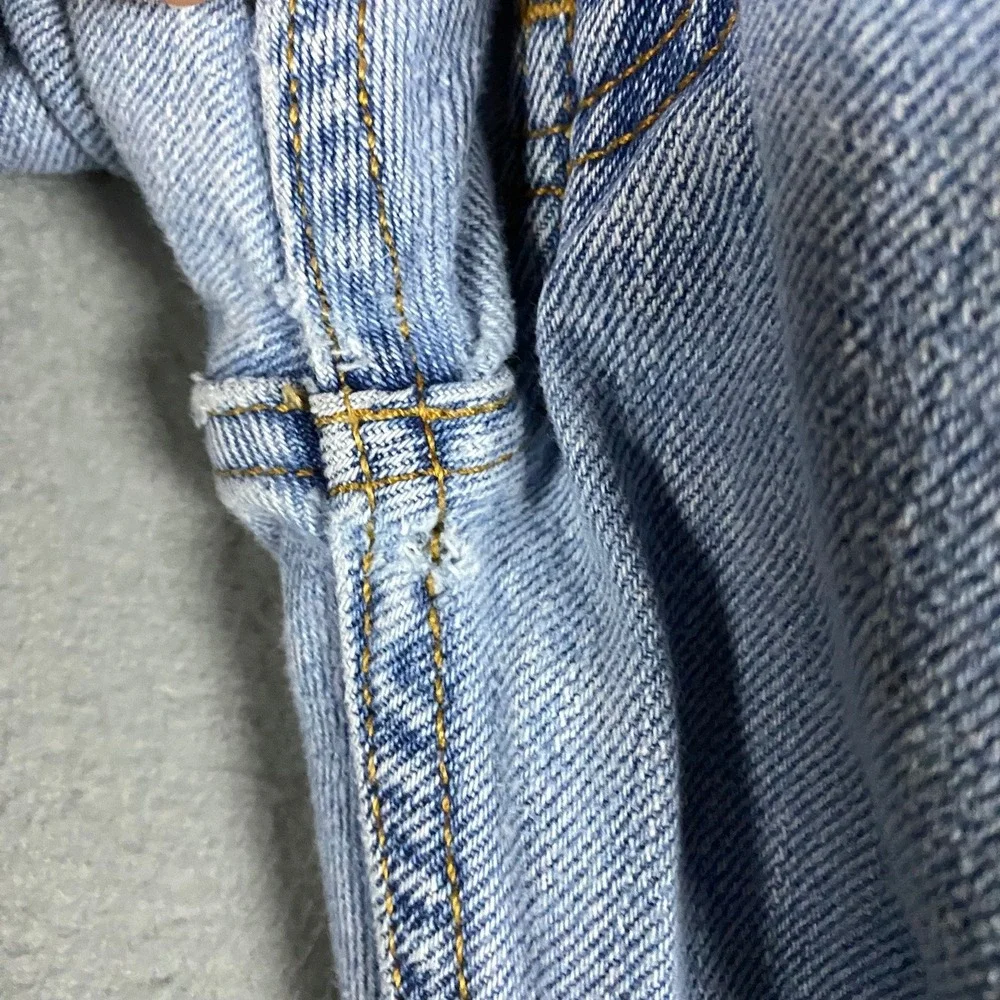 Y2K Levis 505 Straight Fit Jeans Mens 33x34 Light Wash Blue Denim Distressed